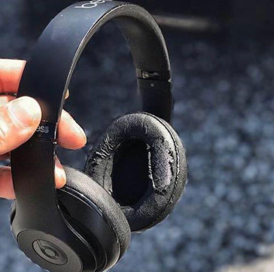 Beats-Kopfhörer: Warum blättert das Leder ab?