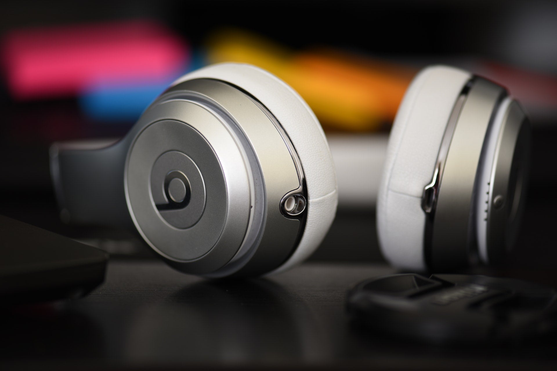 My beats solo 3 only discount work in one ear