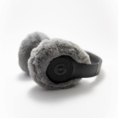 Earmuff Headphones: Bluetooth